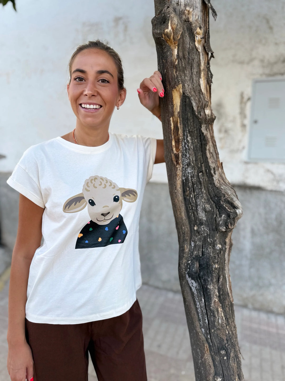 CAMISETA ESTAMPADO CORDERITO