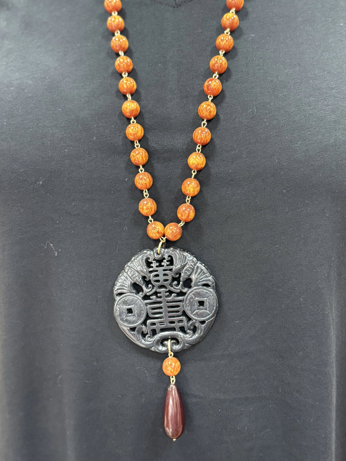 COLLAR LARGO MEDALLÓN ORIENTAL